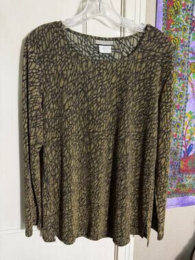 Notations Metallic Shimmer Abstract Print Top Gold Black Long Sleeve - Large
